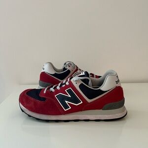 New Balance Classic 574v2 Men’s Size 8.5 Red/ Navy